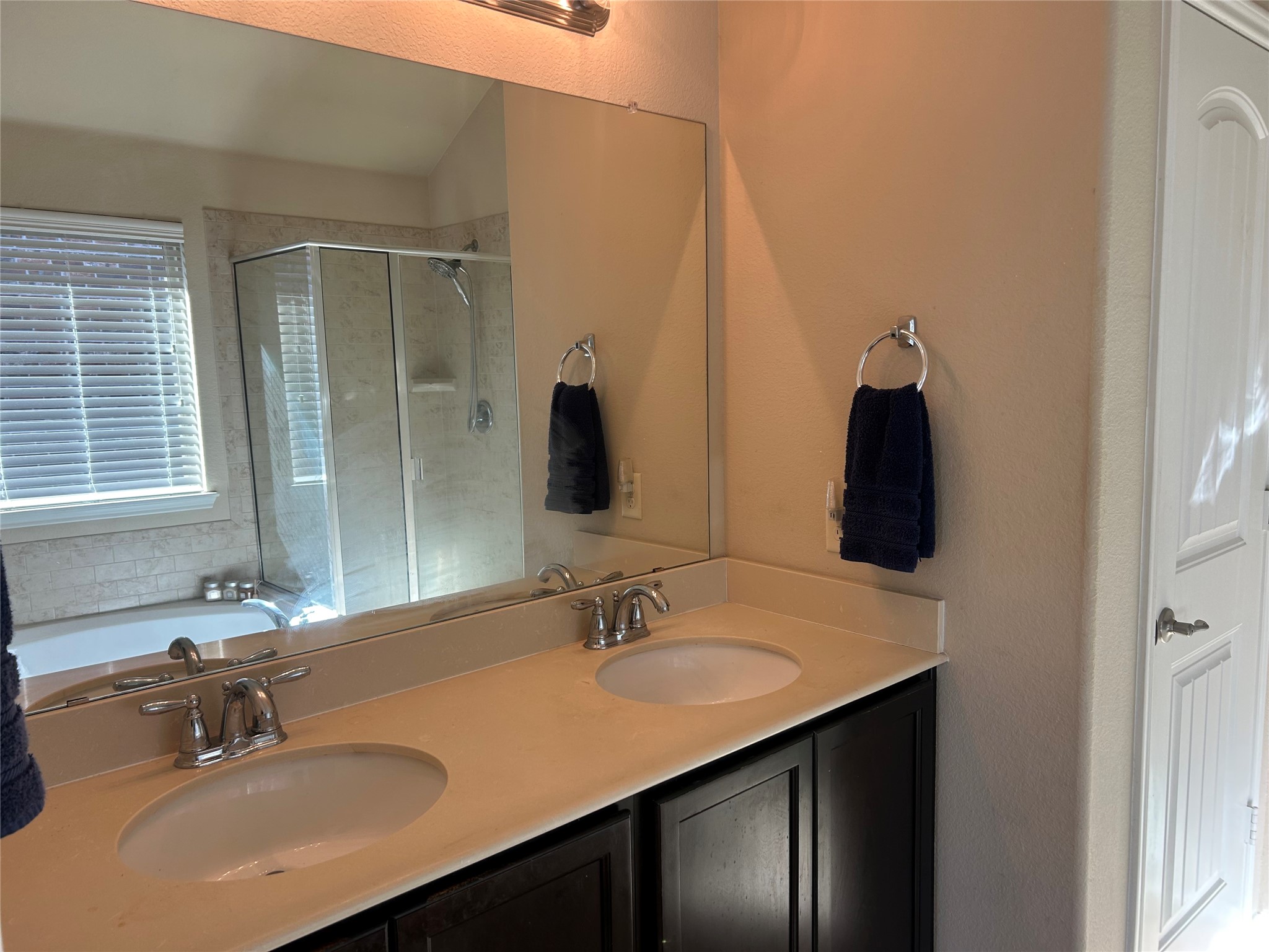 217 Villanova Drive Van Alstyne TX 75495