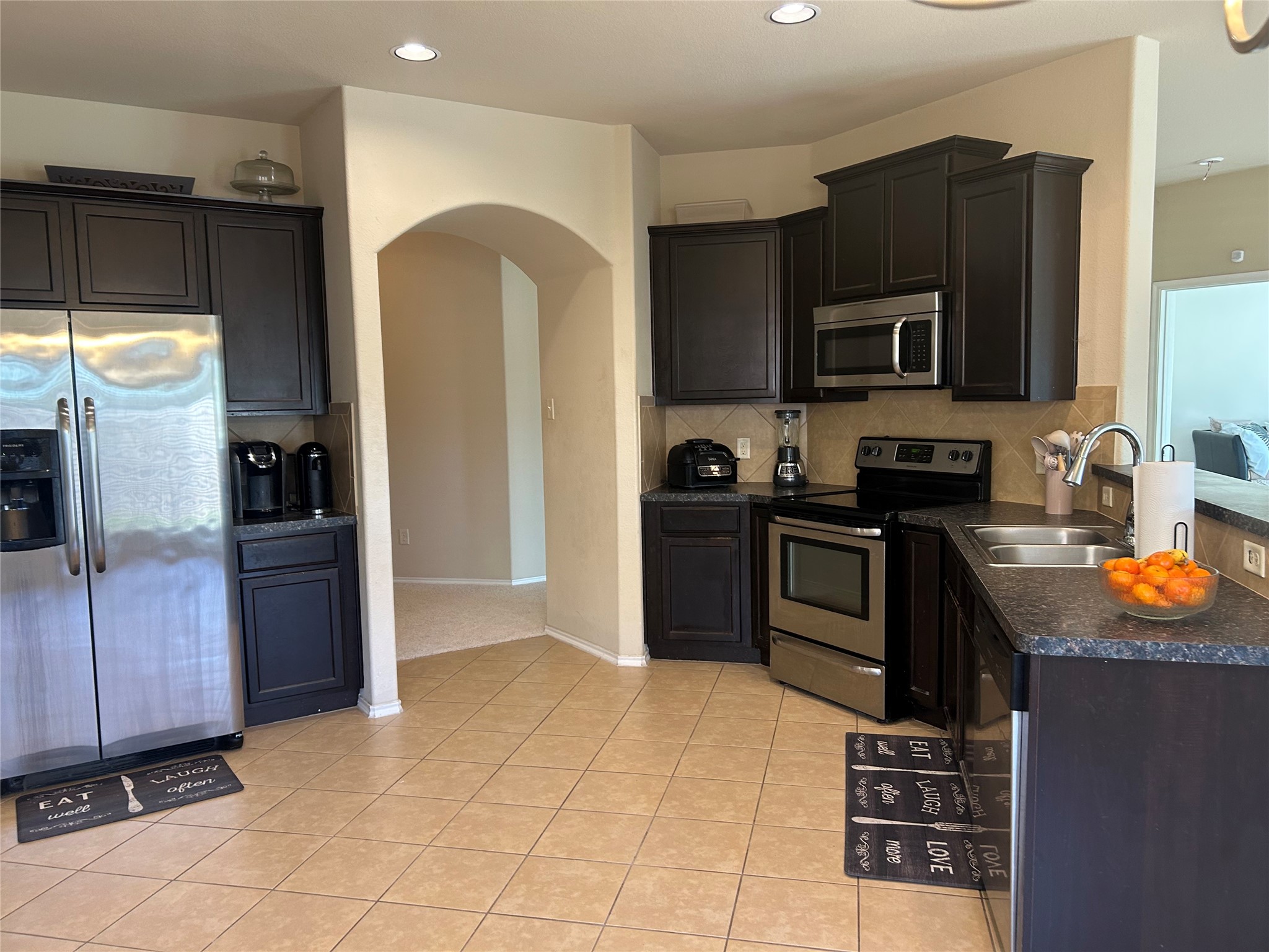 217 Villanova Drive Van Alstyne TX 75495