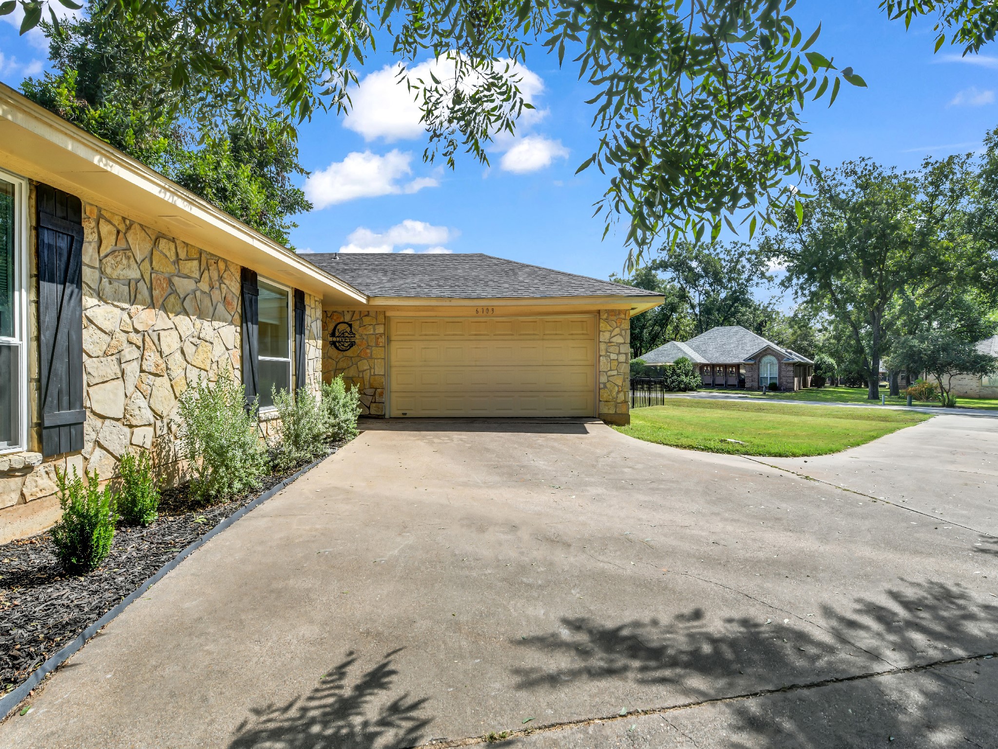 6103 Prospect Hill Drive Granbury TX 76049