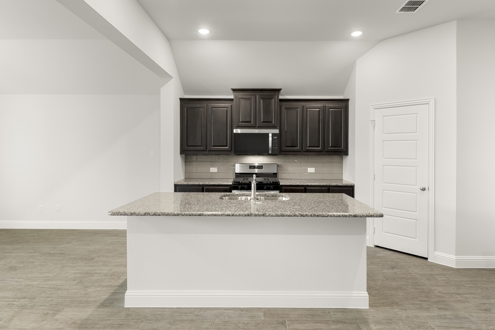 108 Whistling Duck Drive Balch Springs TX 75181