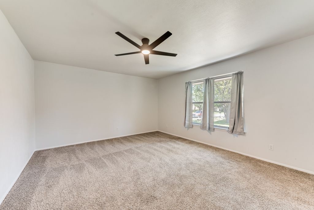 1656 Glenhill Lane Lewisville TX 75077
