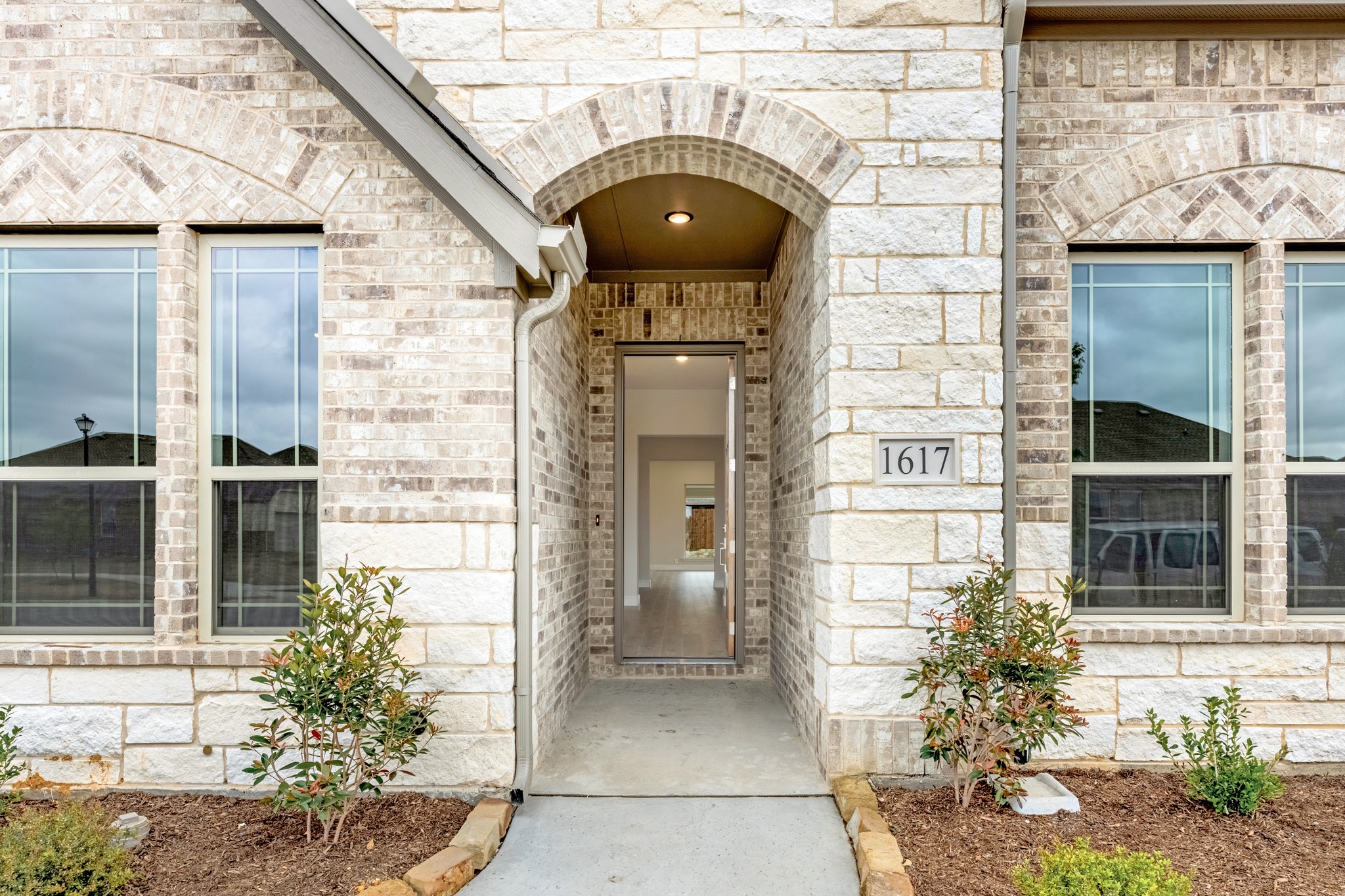 1617 Community Drive Cedar Hill TX 75116