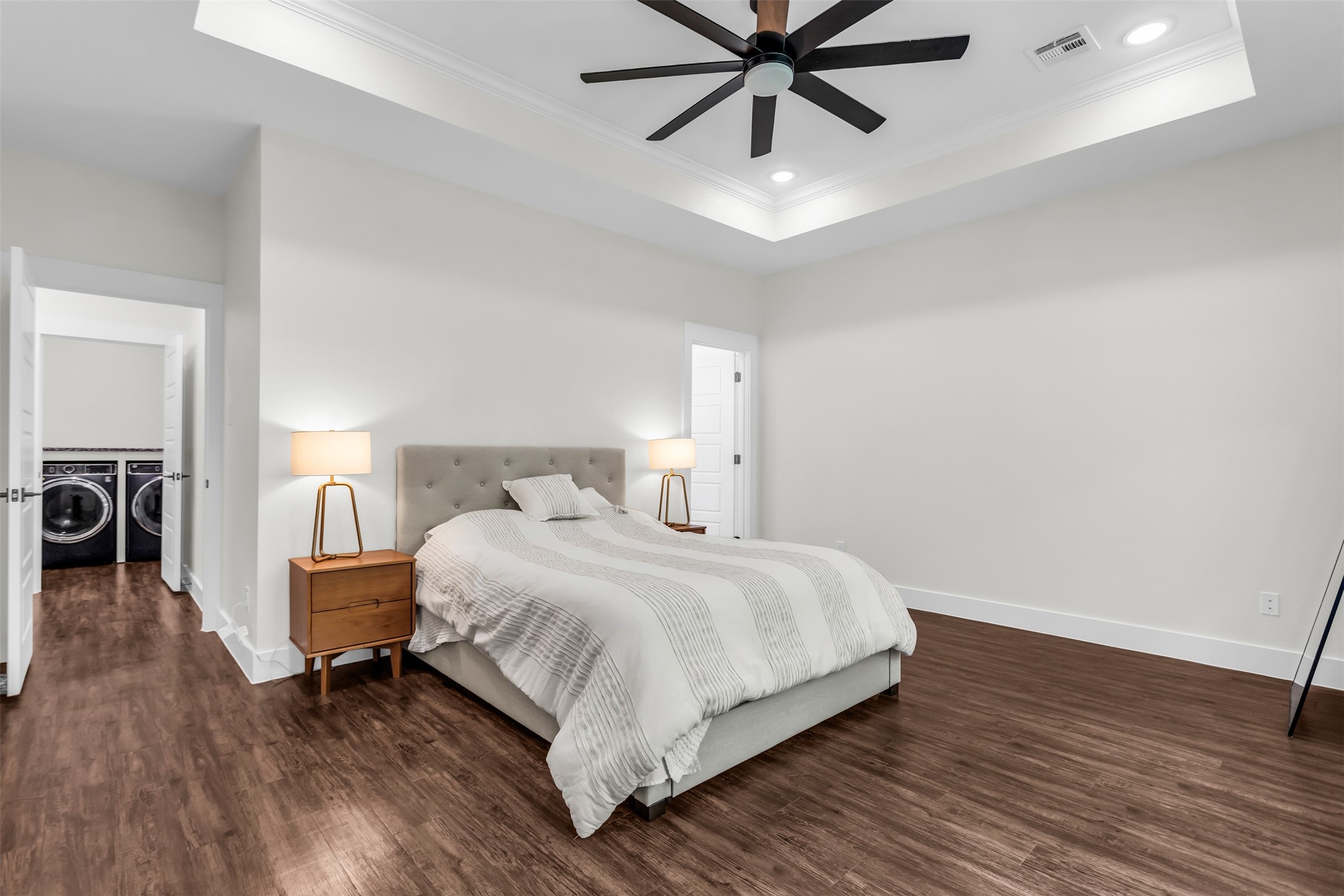 1028 W Day Street Denison TX 75020