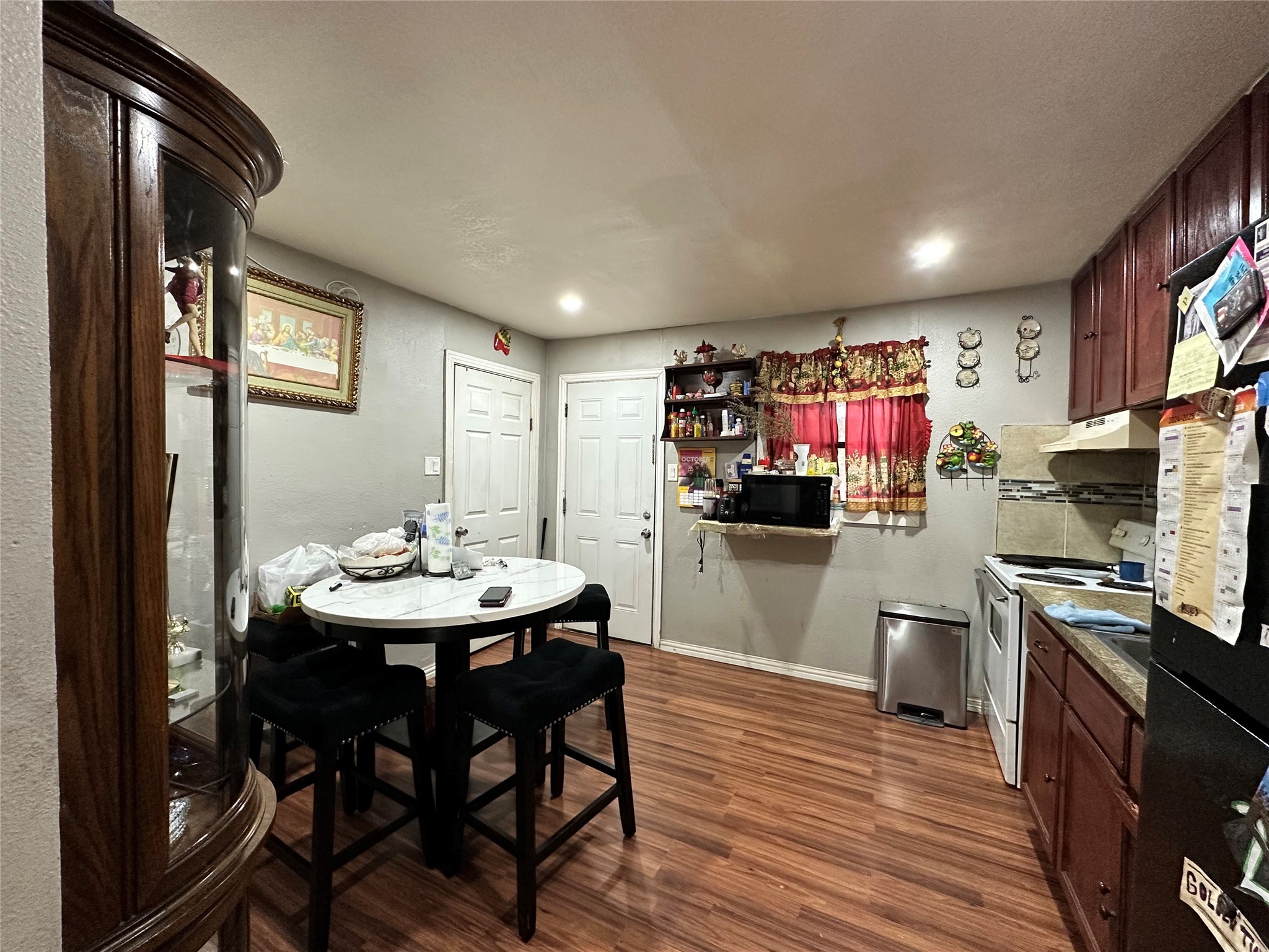 1307 Neptune Road Dallas TX 75216