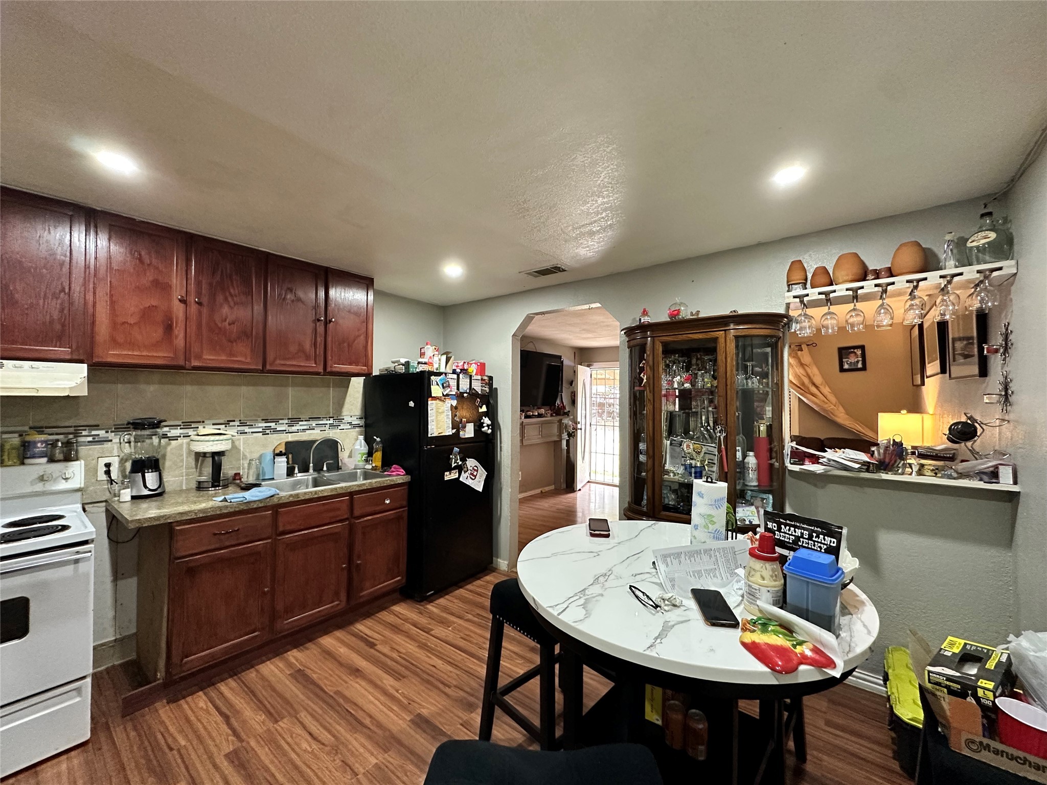 1307 Neptune Road Dallas TX 75216