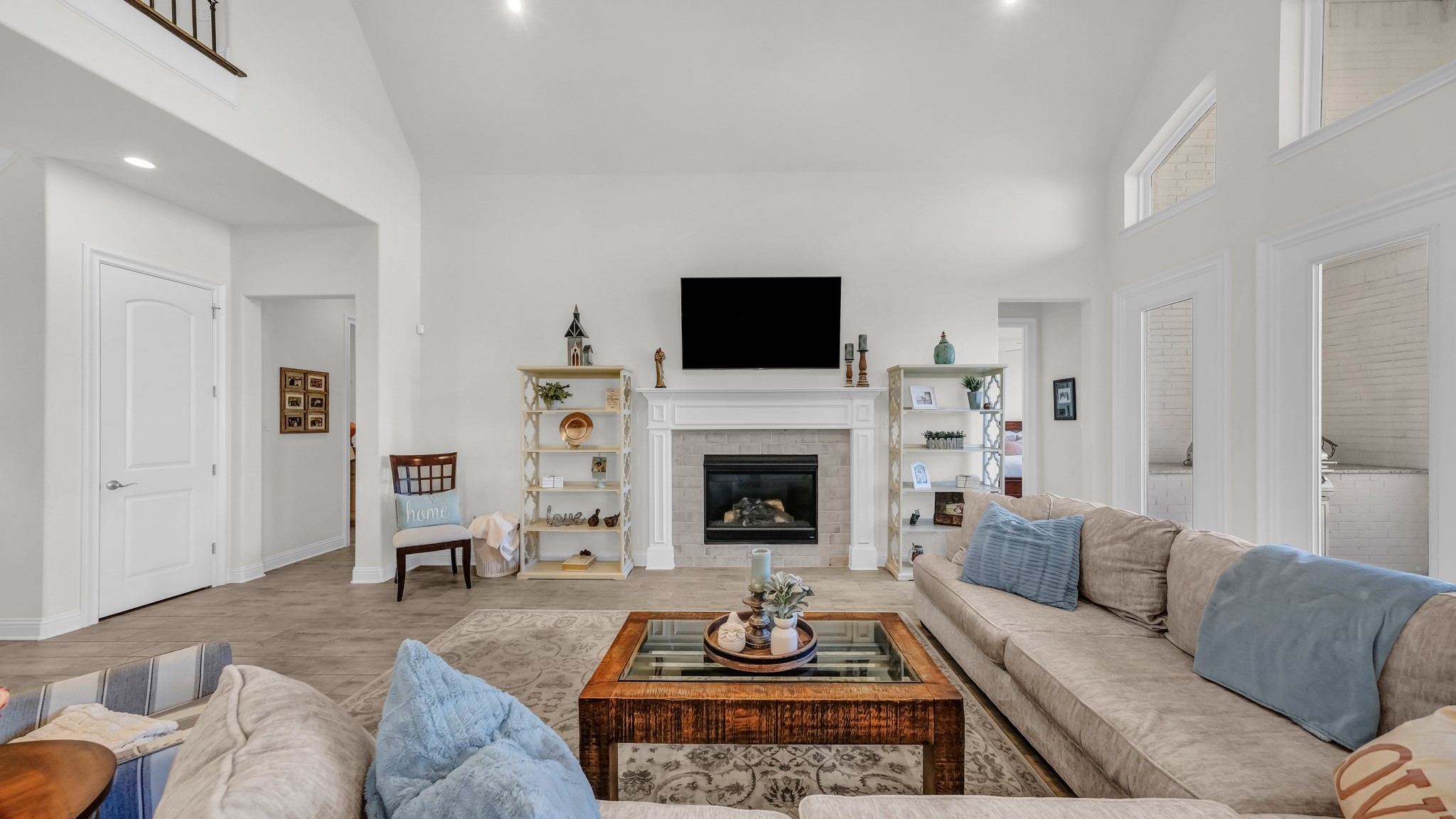 1709 Roundtree Circle E Fort Worth TX 76008