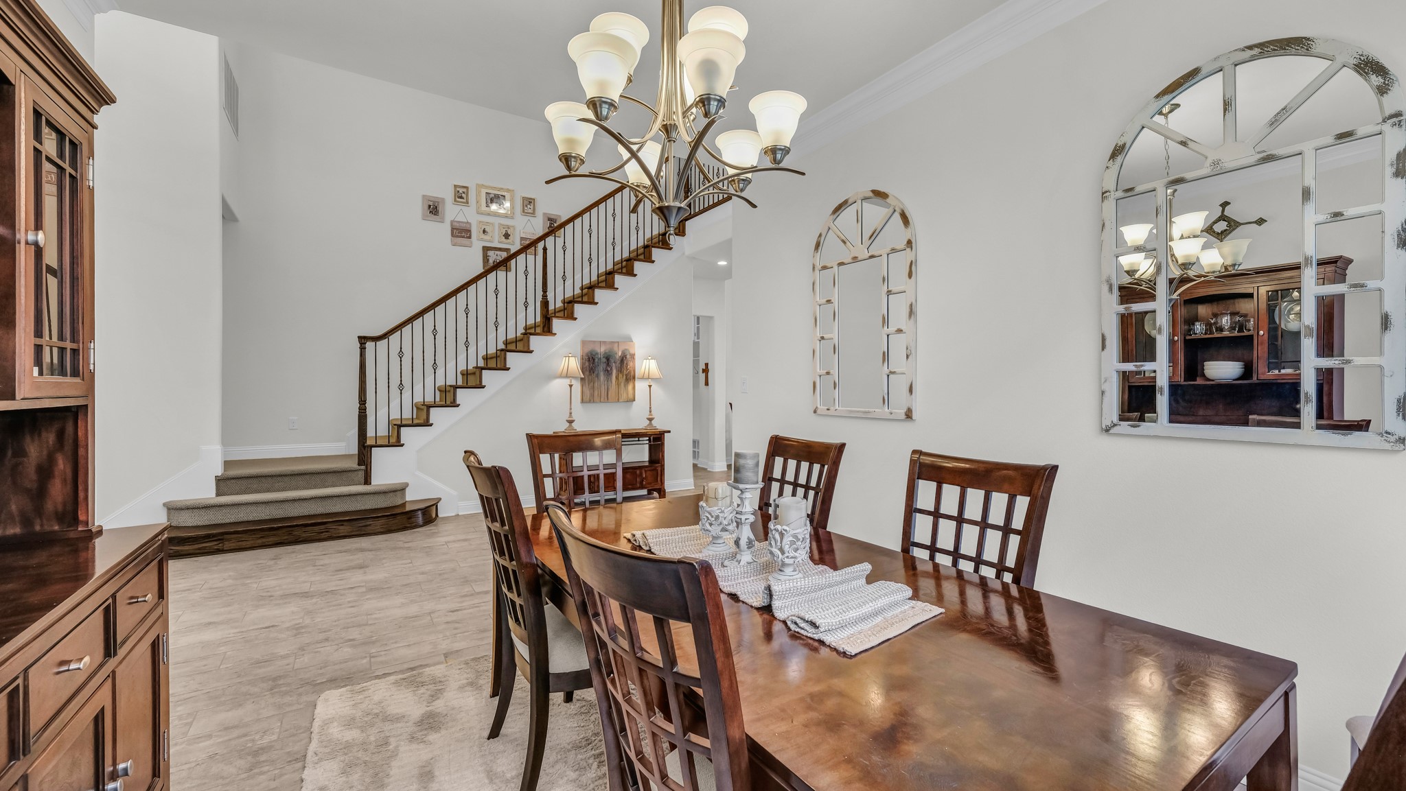 1709 Roundtree Circle E Fort Worth TX 76008