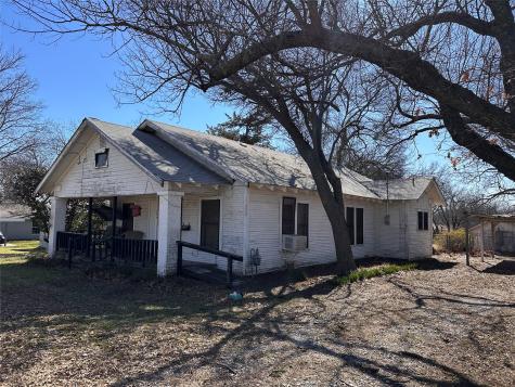 406 W Nelson Street Bowie TX 76230