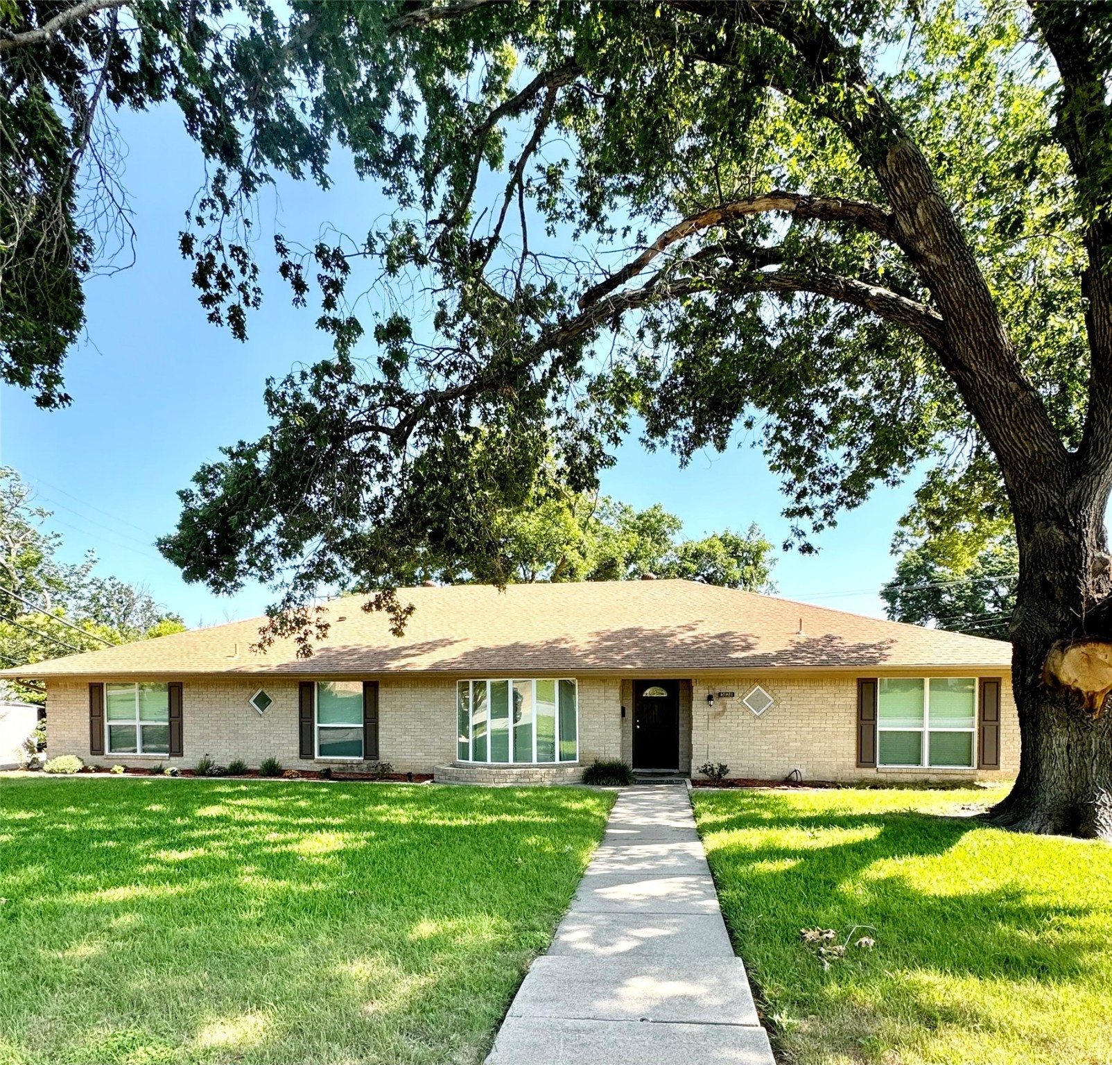 3828 Walton Avenue Fort Worth TX 76133