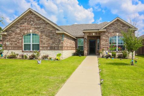 529 Meadow Springs Drive Glenn Heights TX 75154