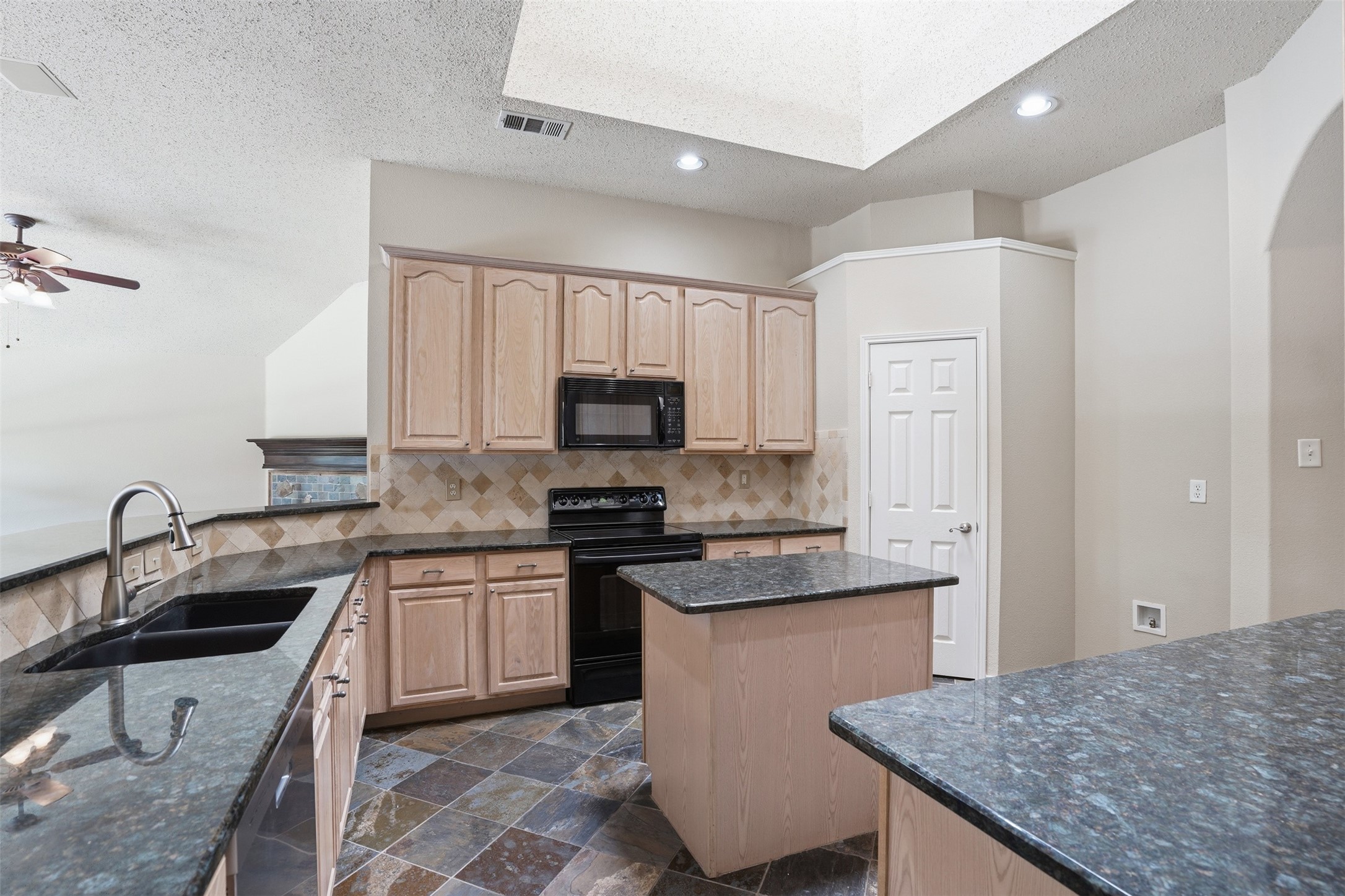 4525 Lodestone Lane Fort Worth TX 76123