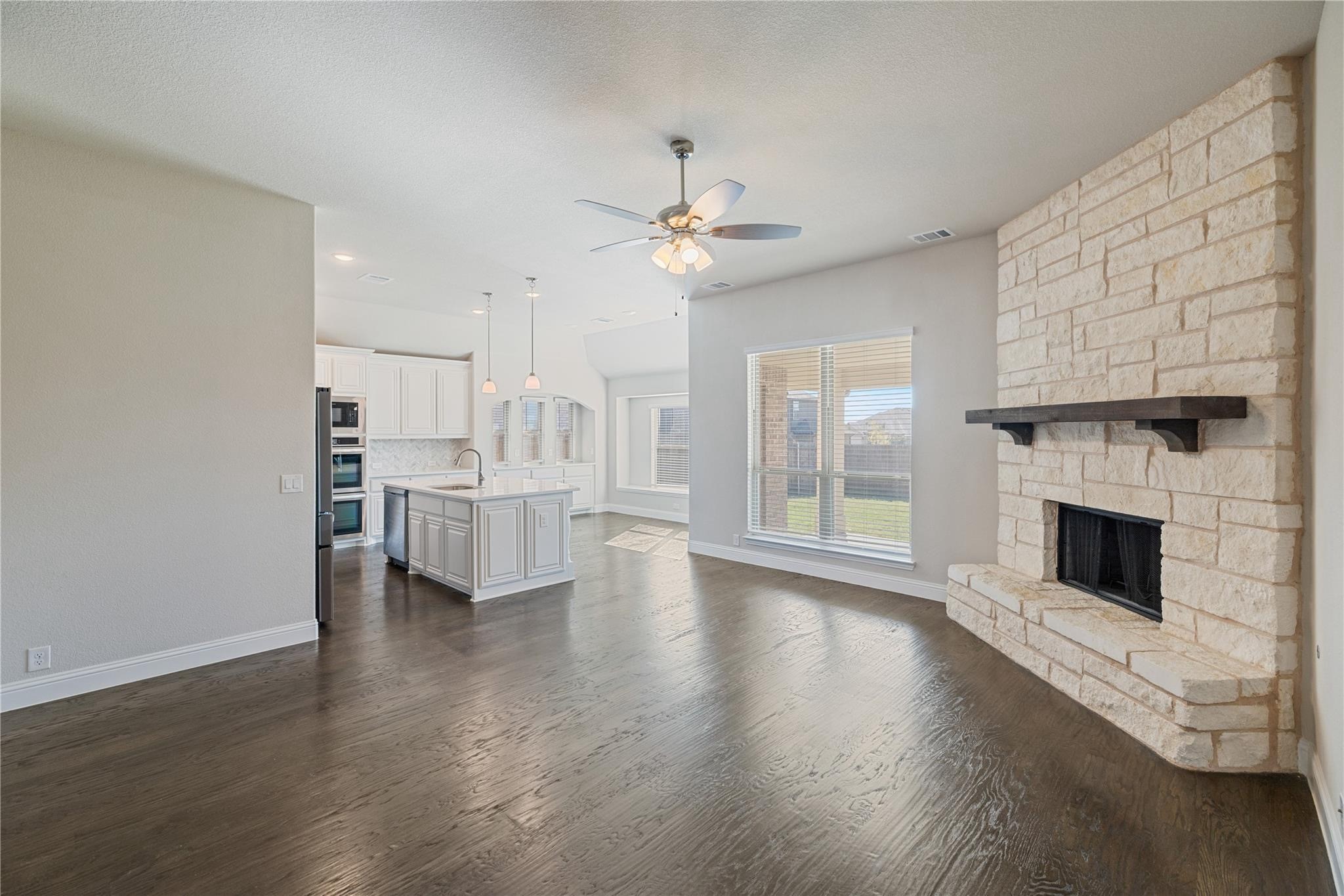 1008 Superbloom Avenue Justin TX 76247