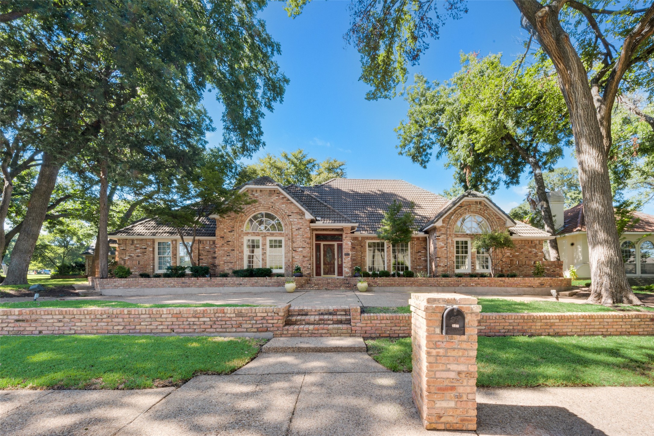 1655 Nob Hill Drive Duncanville TX 75137
