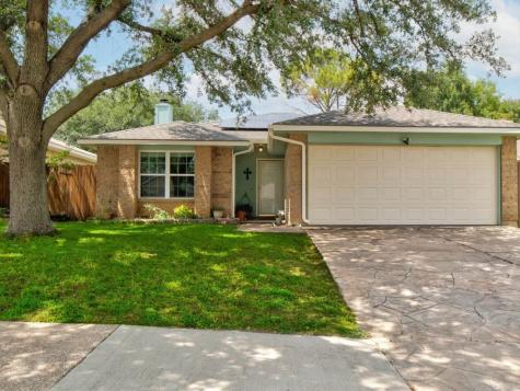 209 Valley Spring Drive Arlington TX 76018
