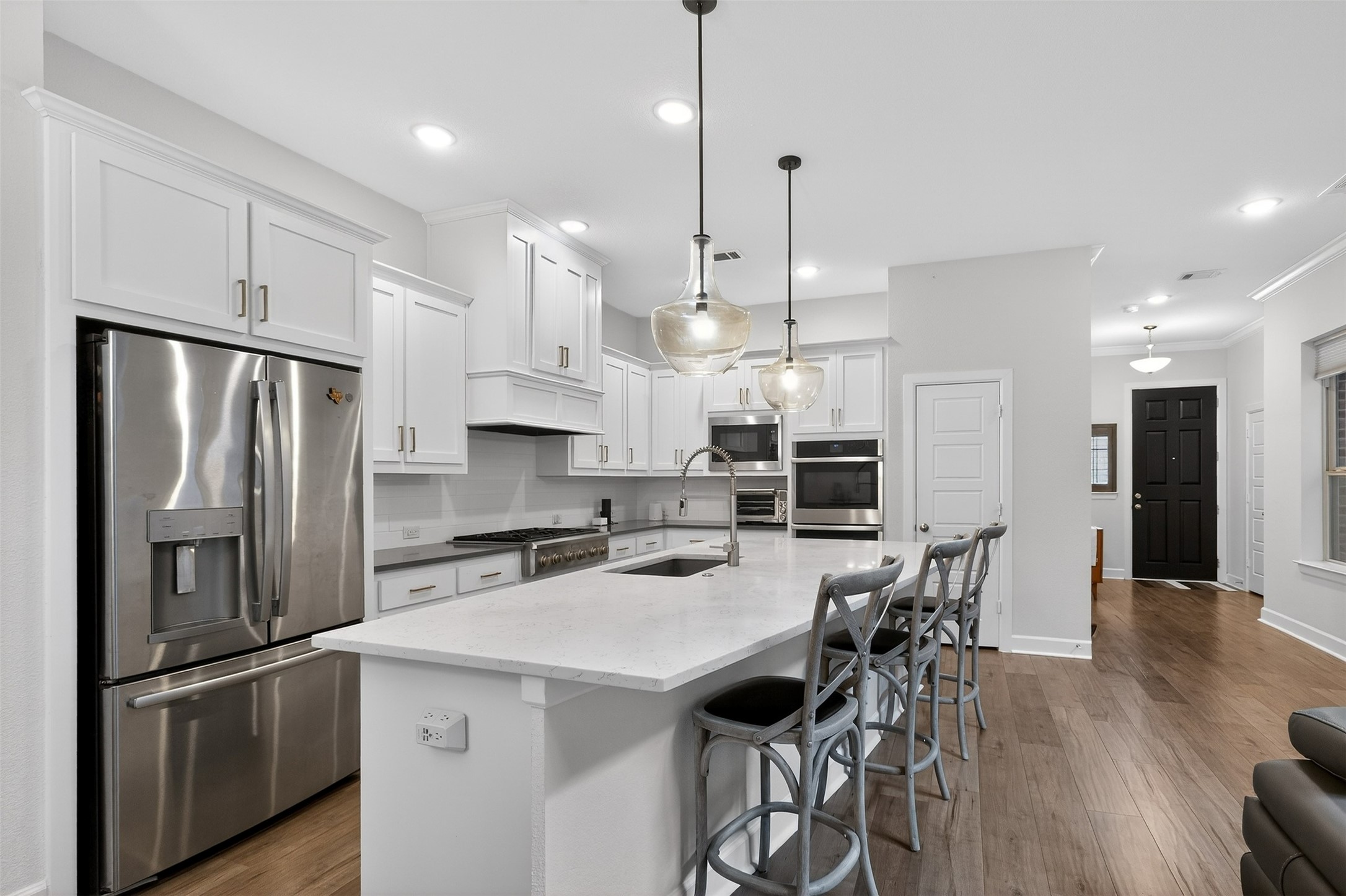 580 Courtyard Lane Irving TX 75039