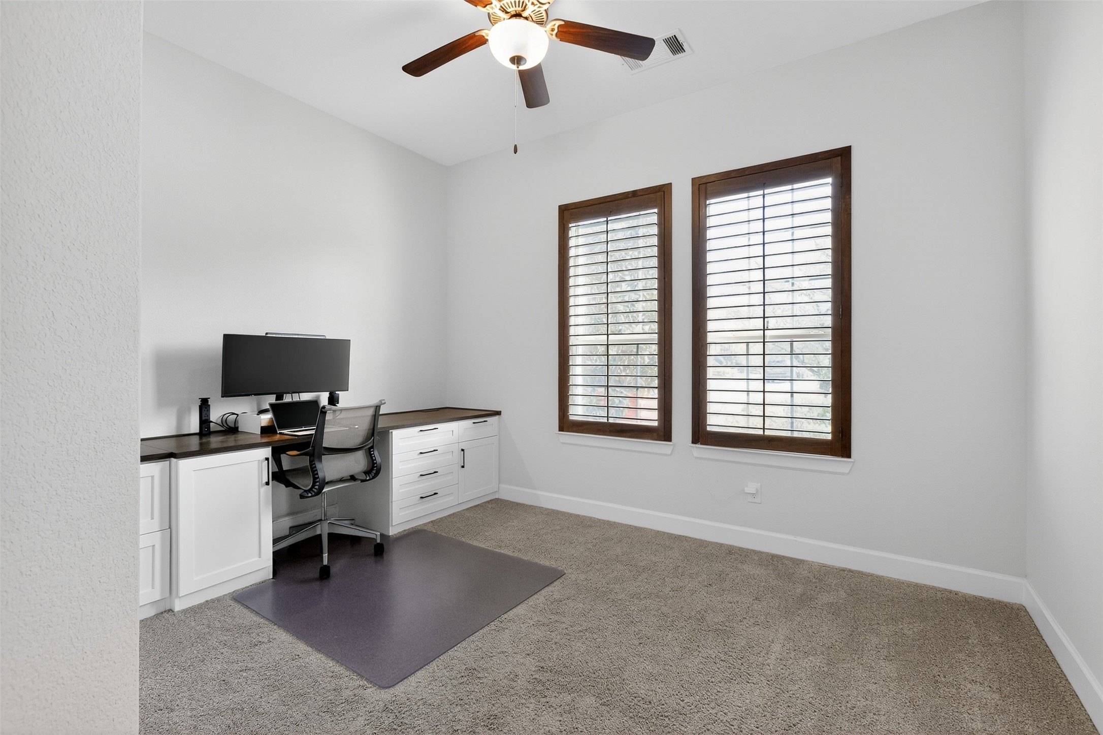 580 Courtyard Lane Irving TX 75039