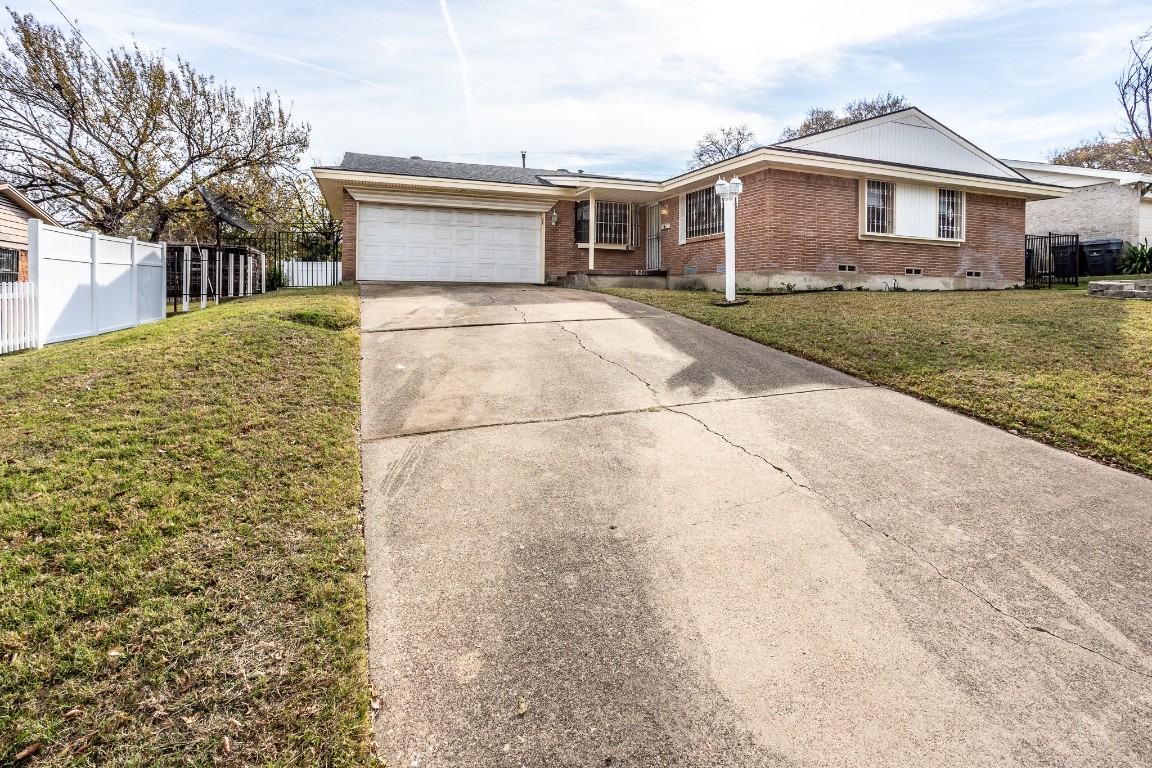 5806 Old Ox Road Dallas TX 75241