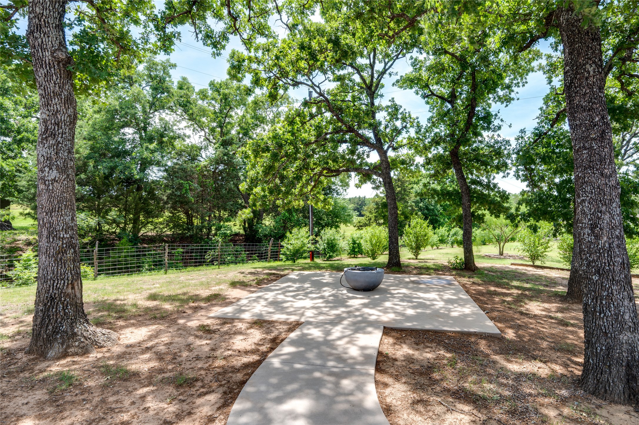 11776 E Us Highway 82 Whitesboro TX 76273