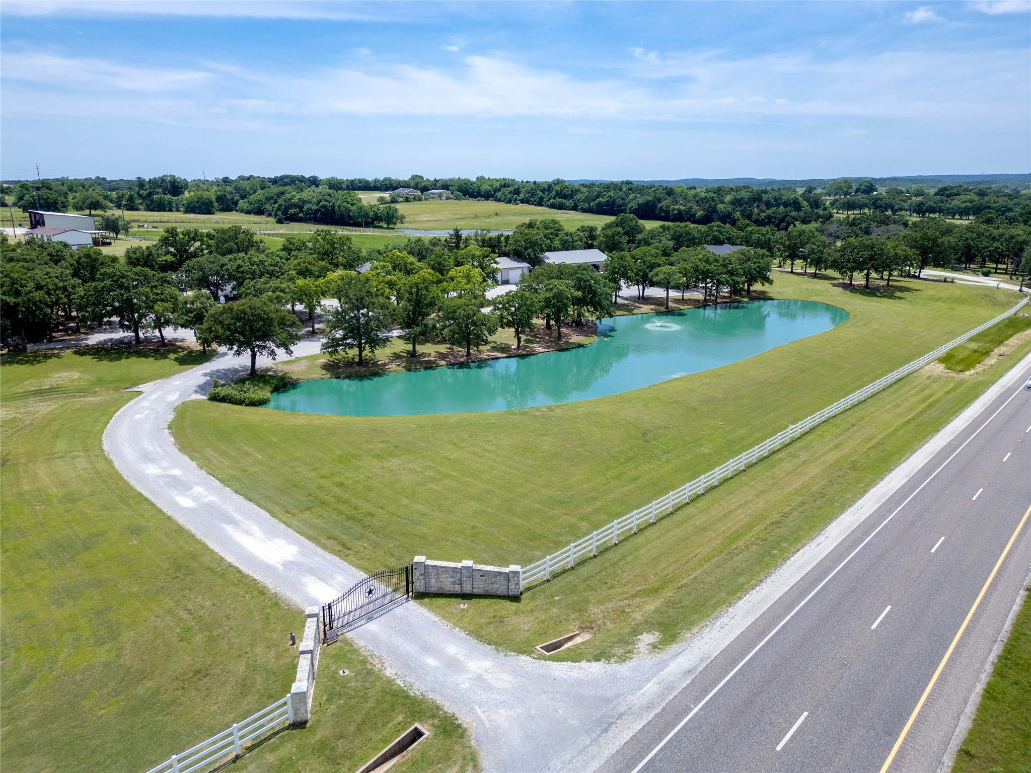 11776 E Us Highway 82 Whitesboro TX 76273