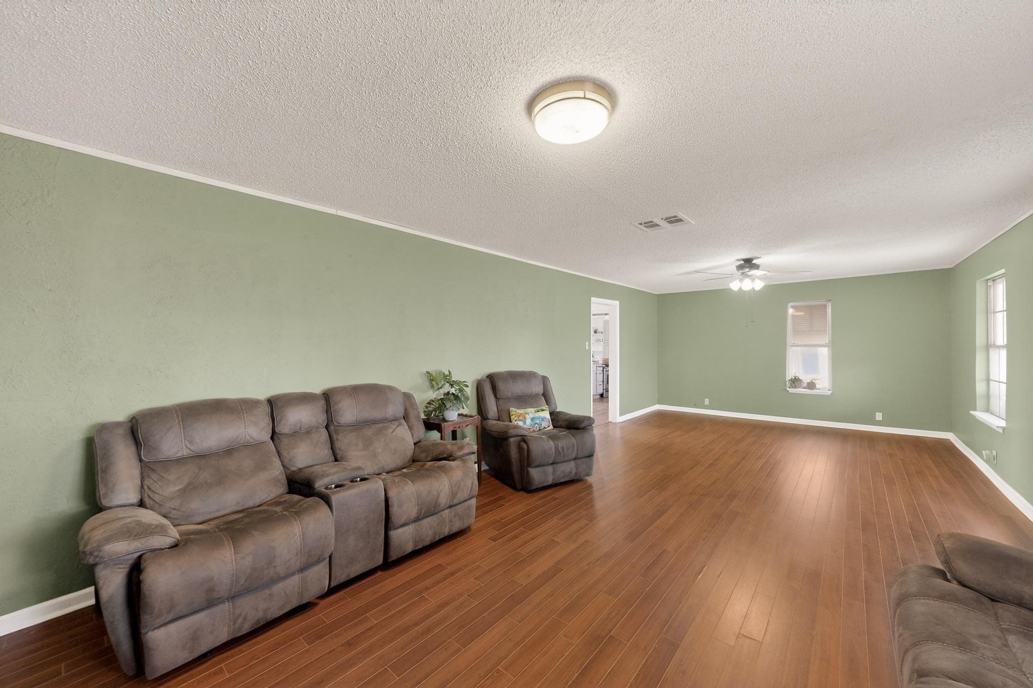 4405 Chisholm Trail Crowley TX 76036