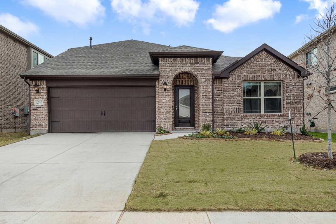 1244 Sumner Street Aubrey TX 76227