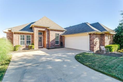 413 Hidden Knoll Drive Burleson TX 76028