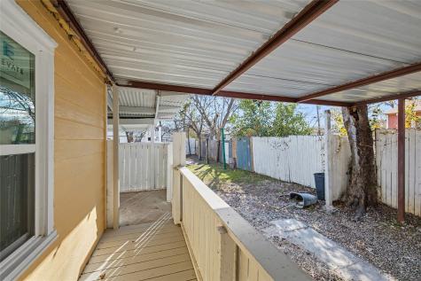 4220 Ramey Avenue Fort Worth TX 76105
