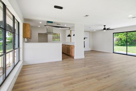 333 Arrowhead Street Fort Worth TX 76108
