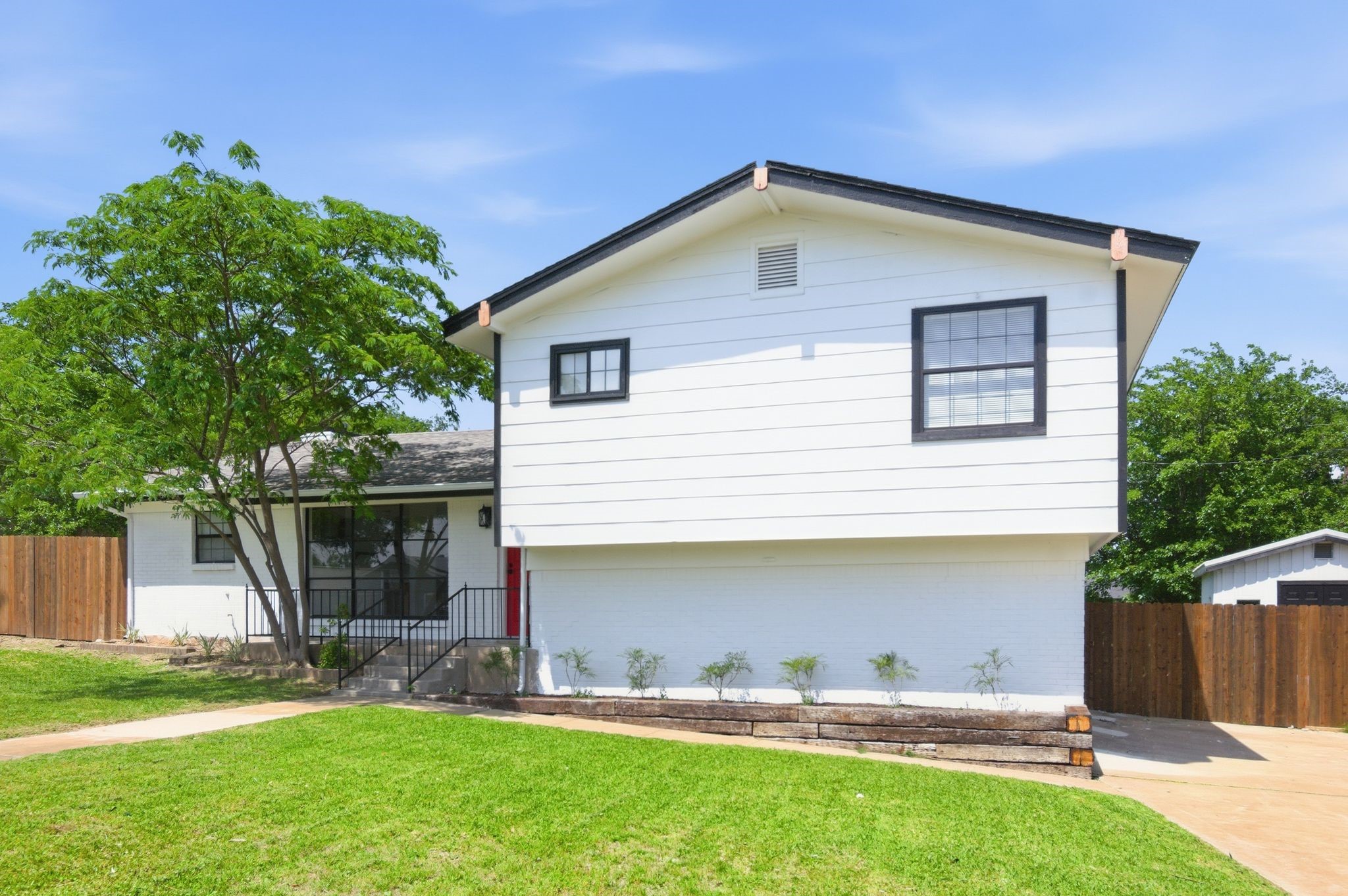 333 Arrowhead Street Fort Worth TX 76108