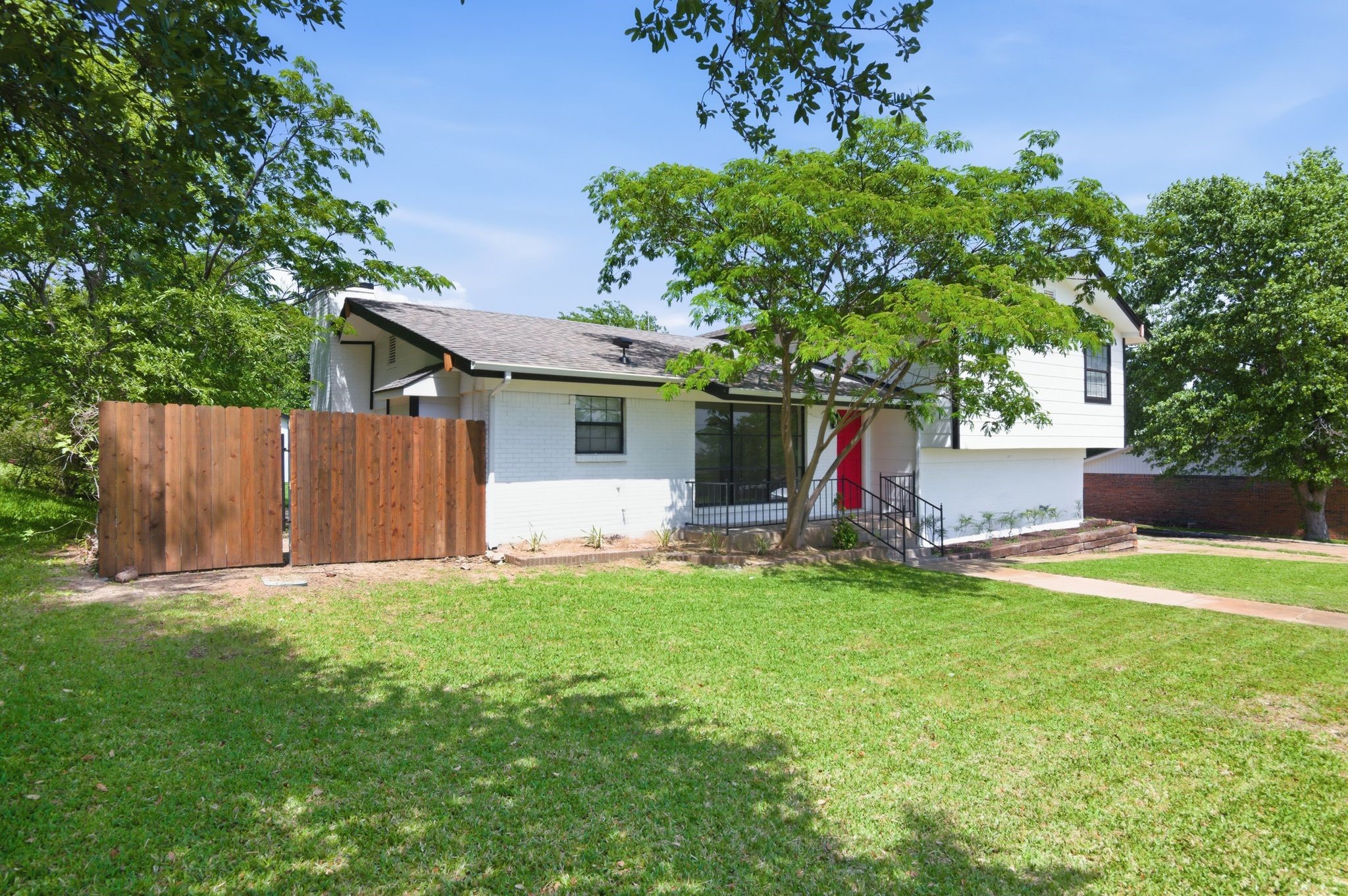 333 Arrowhead Street Fort Worth TX 76108
