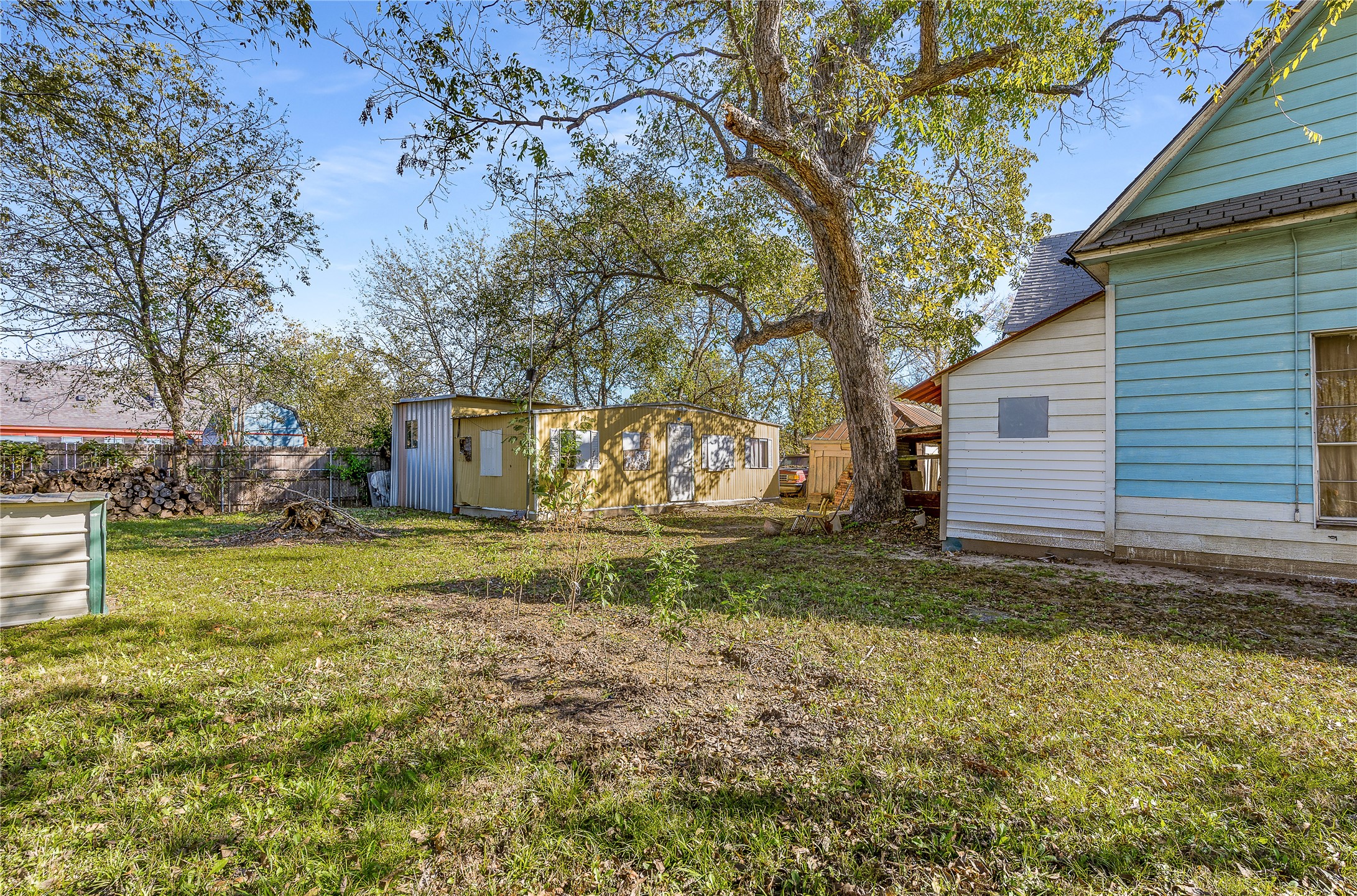 713 E College Street Terrell TX 75160