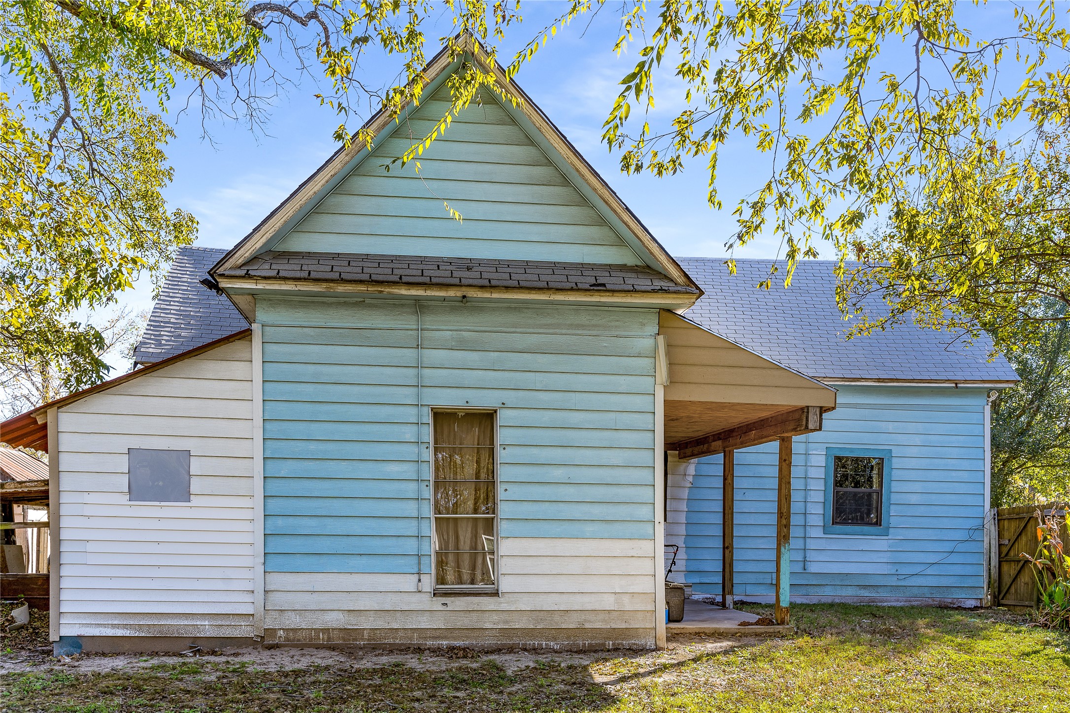 713 E College Street Terrell TX 75160