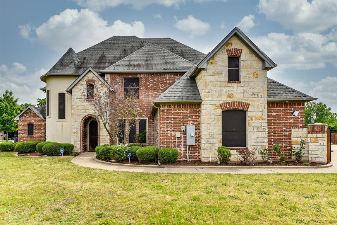 4312 Hennessy Court Burleson TX 76028