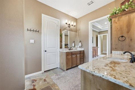 101 Signature Court Weatherford TX 76087