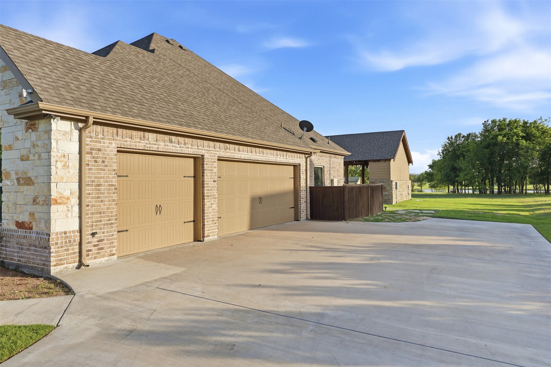 101 Signature Court Weatherford TX 76087