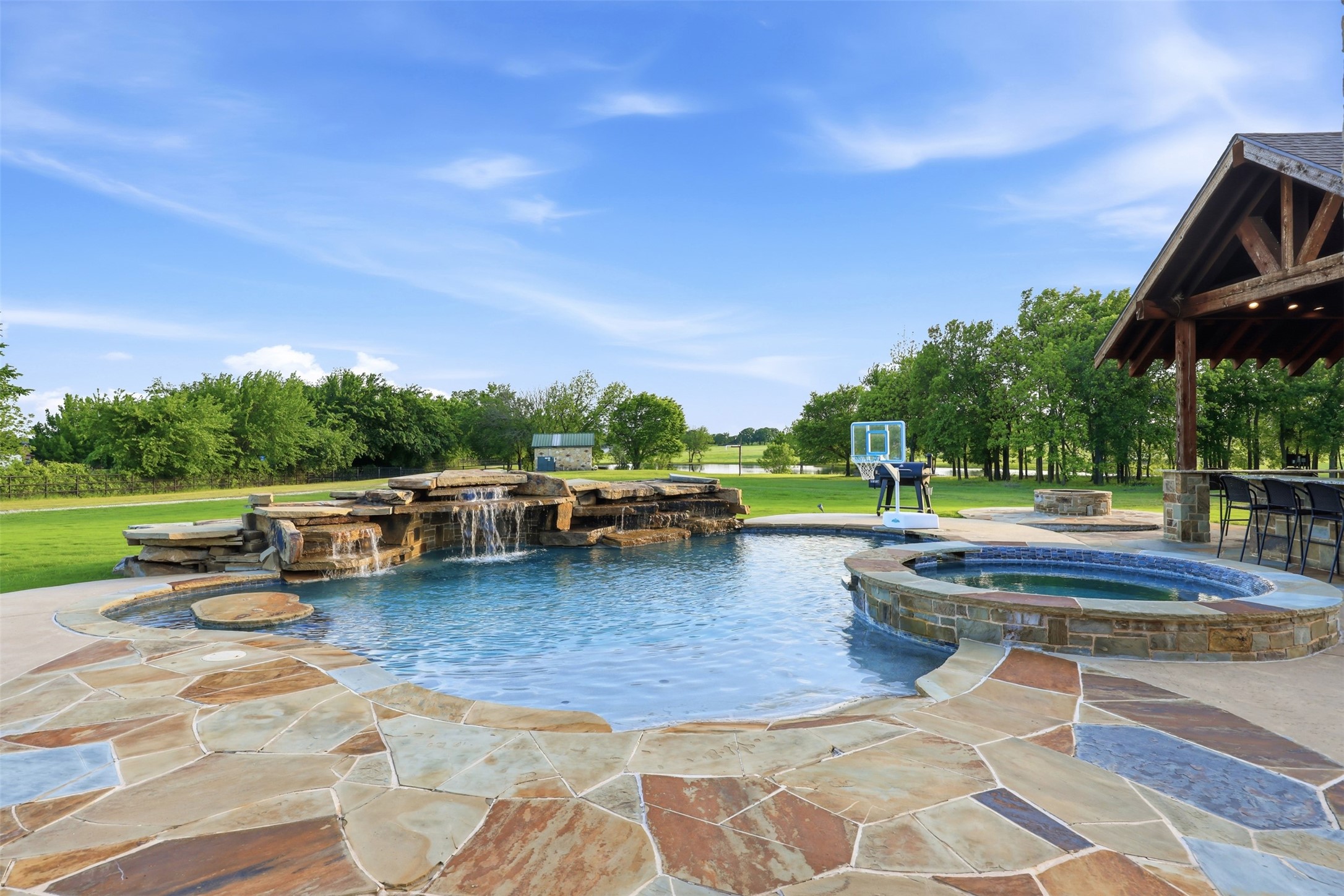 101 Signature Court Weatherford TX 76087