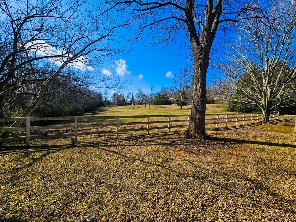 517 An County Road 147 Palestine TX 75801