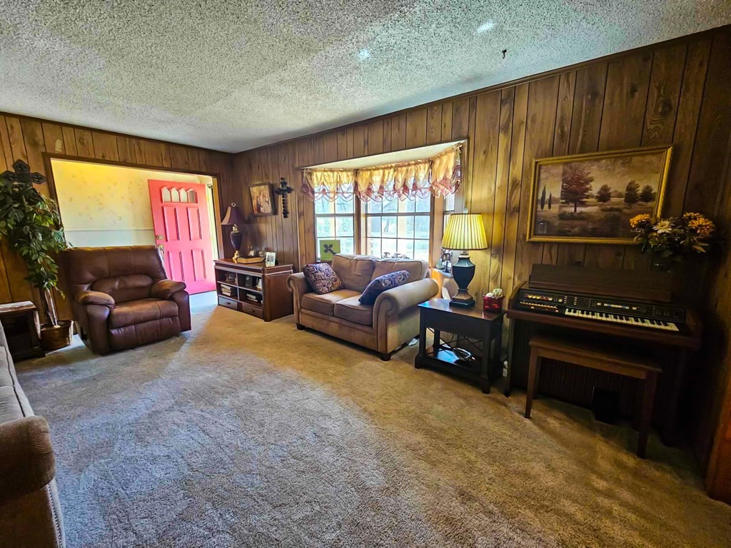 517 An County Road 147 Palestine TX 75801