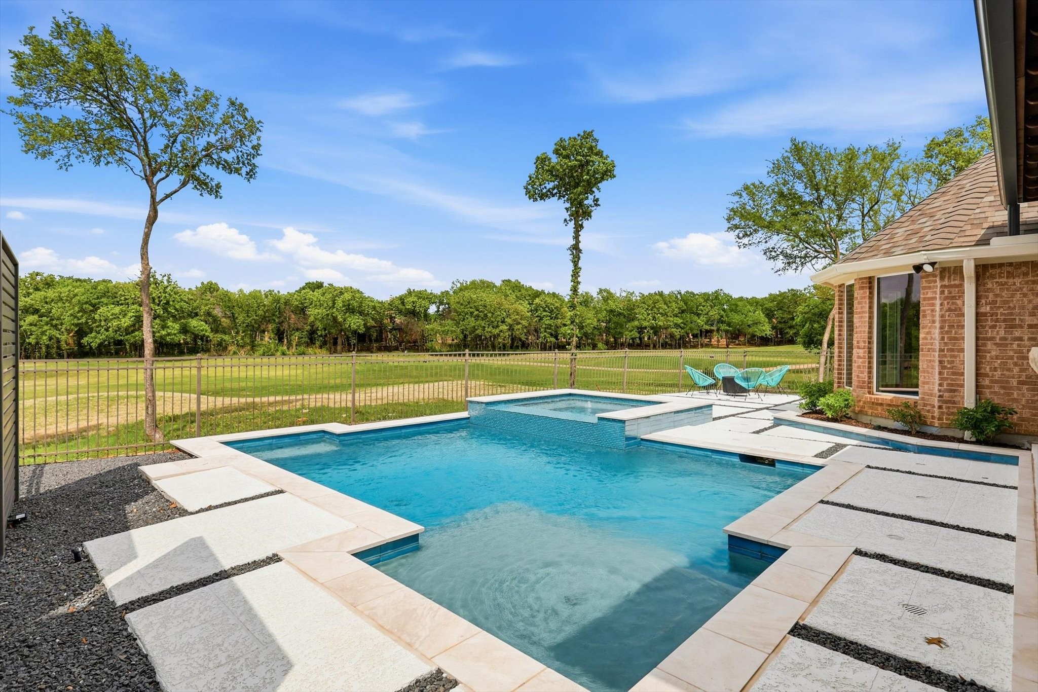 8431 Thatcher Road Lantana TX 76226