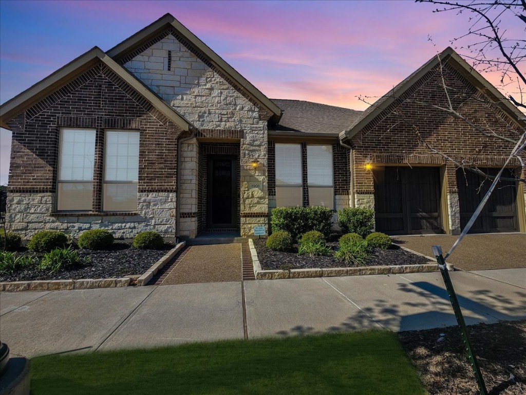 1901 Spotted Fawn Drive Arlington TX 76005