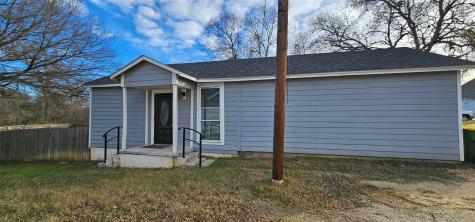 508 Gathings Avenue Covington TX 76636