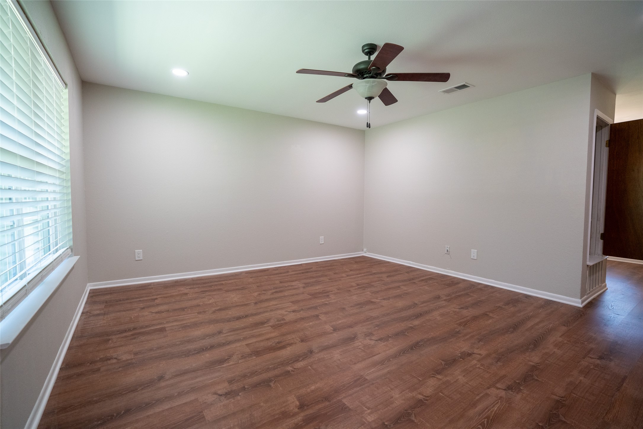 2020 Hubbard Paris TX 75460