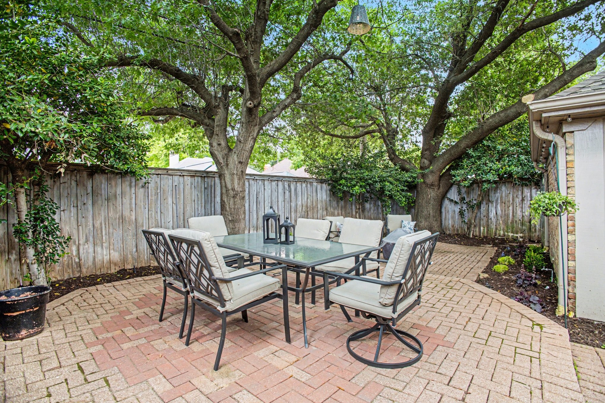 6419 Barfield Drive Dallas TX 75252