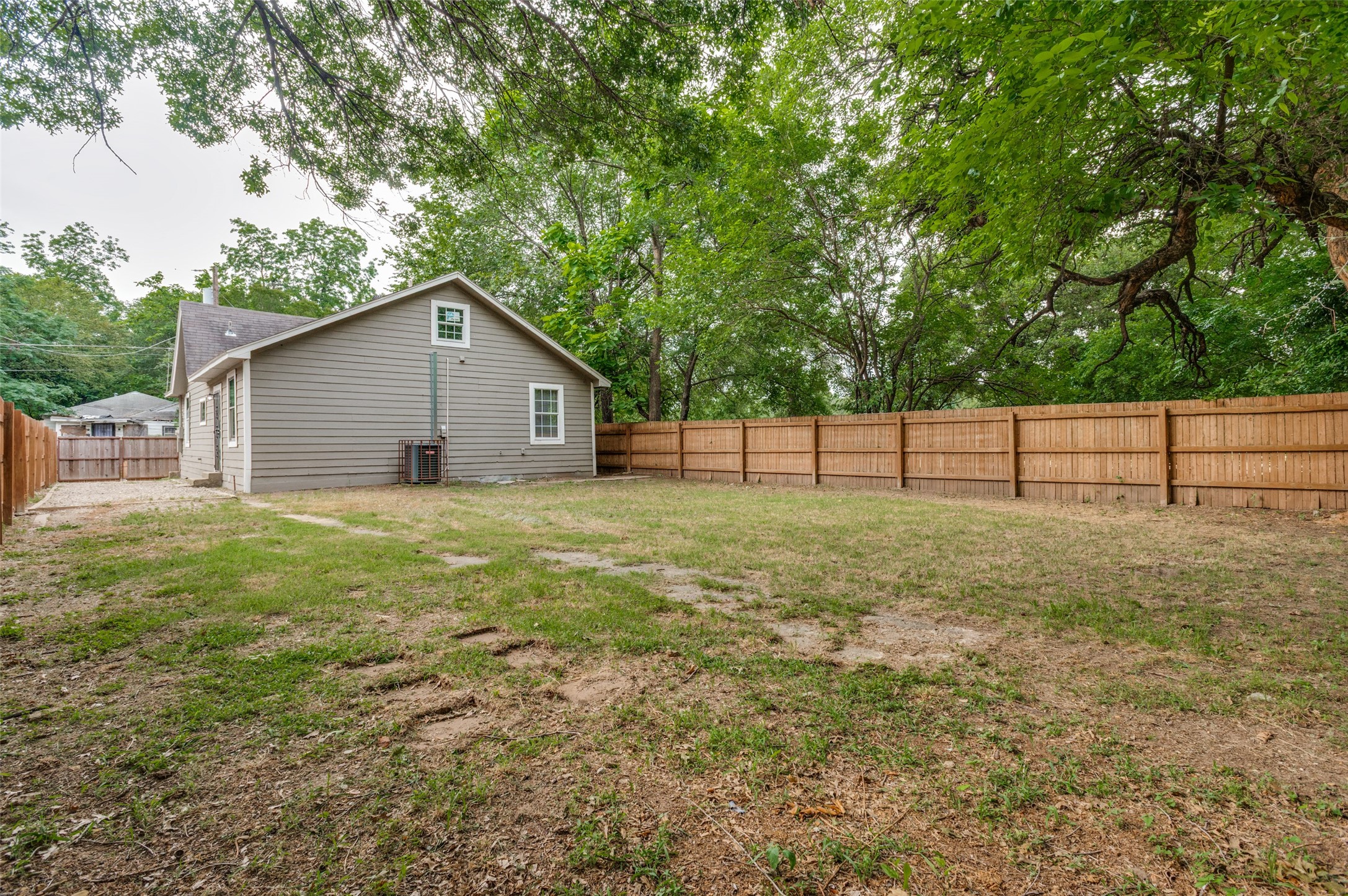 2219 Jordan Street Dallas TX 75215