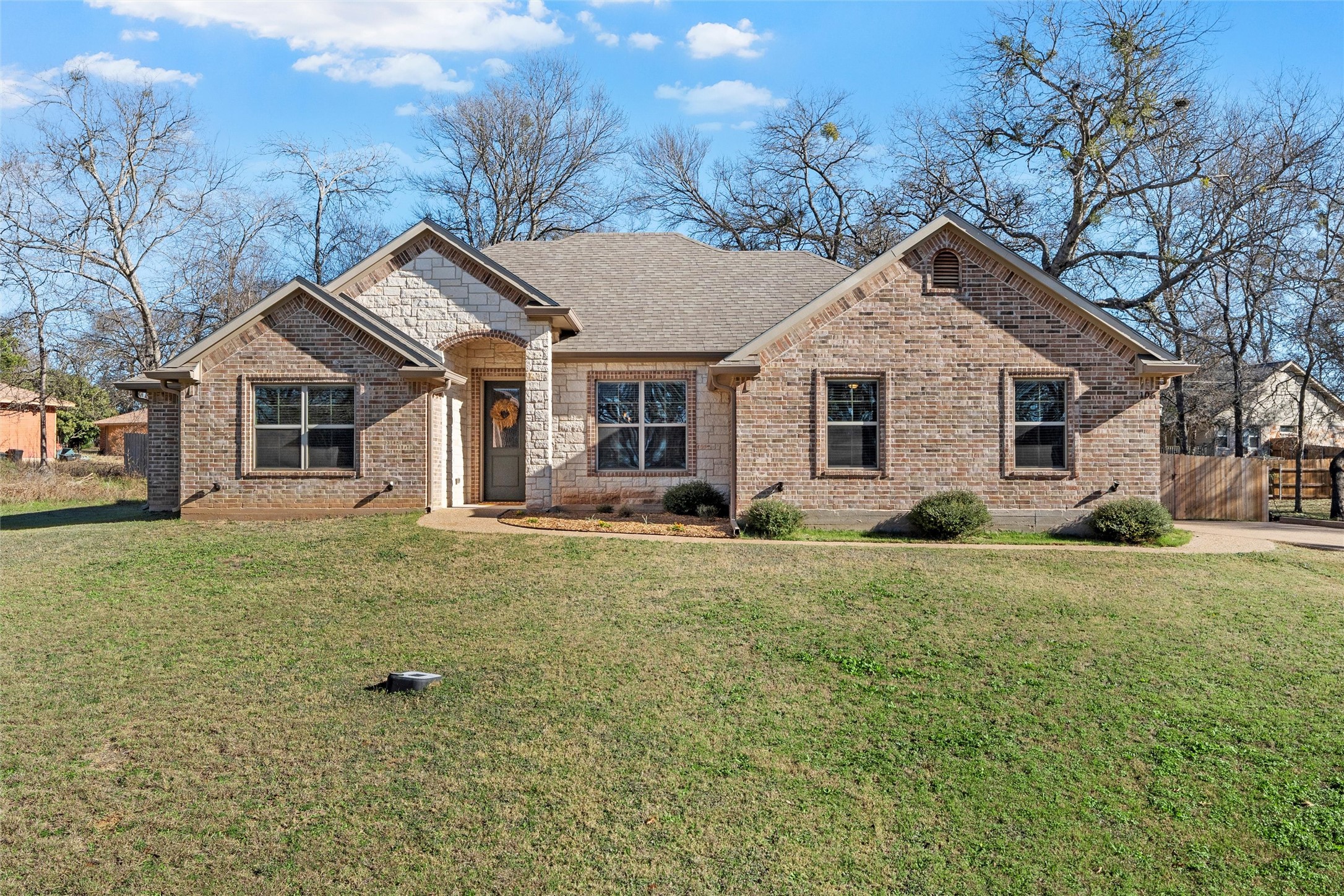 106 Quail Creek Waco TX 76705