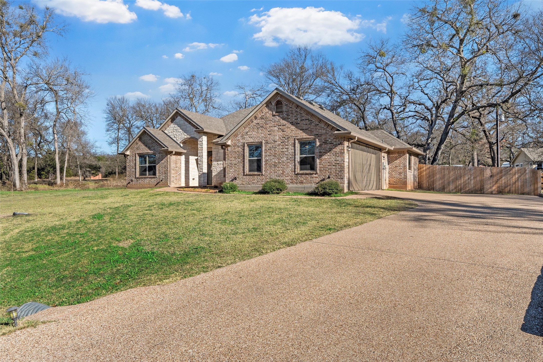 106 Quail Creek Waco TX 76705