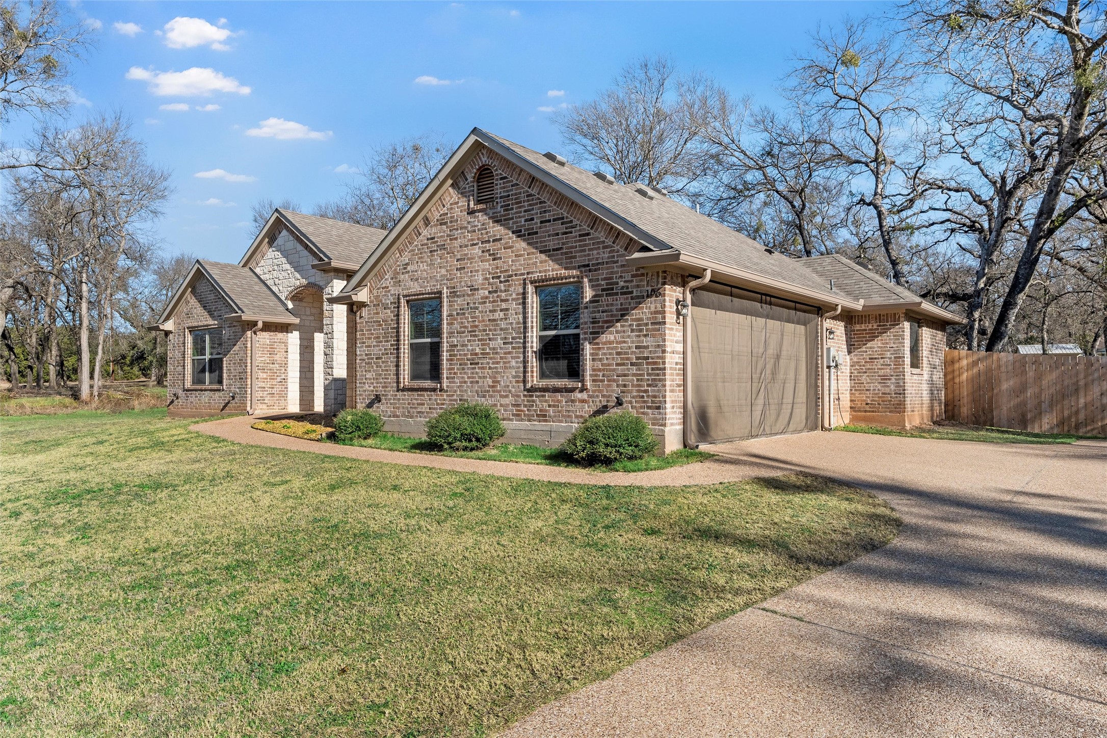 106 Quail Creek Waco TX 76705