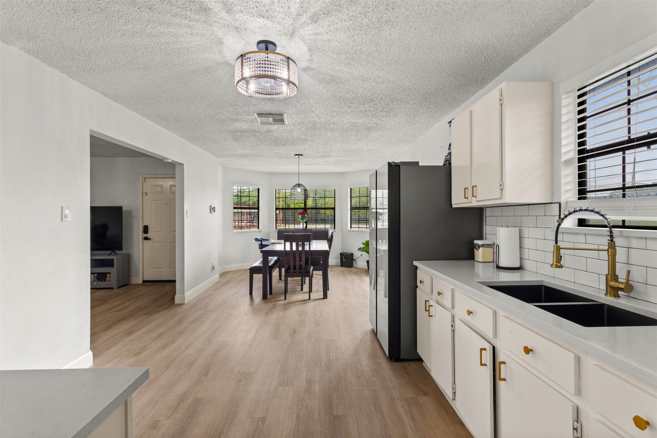 5418 Singleton Boulevard Dallas TX 75212