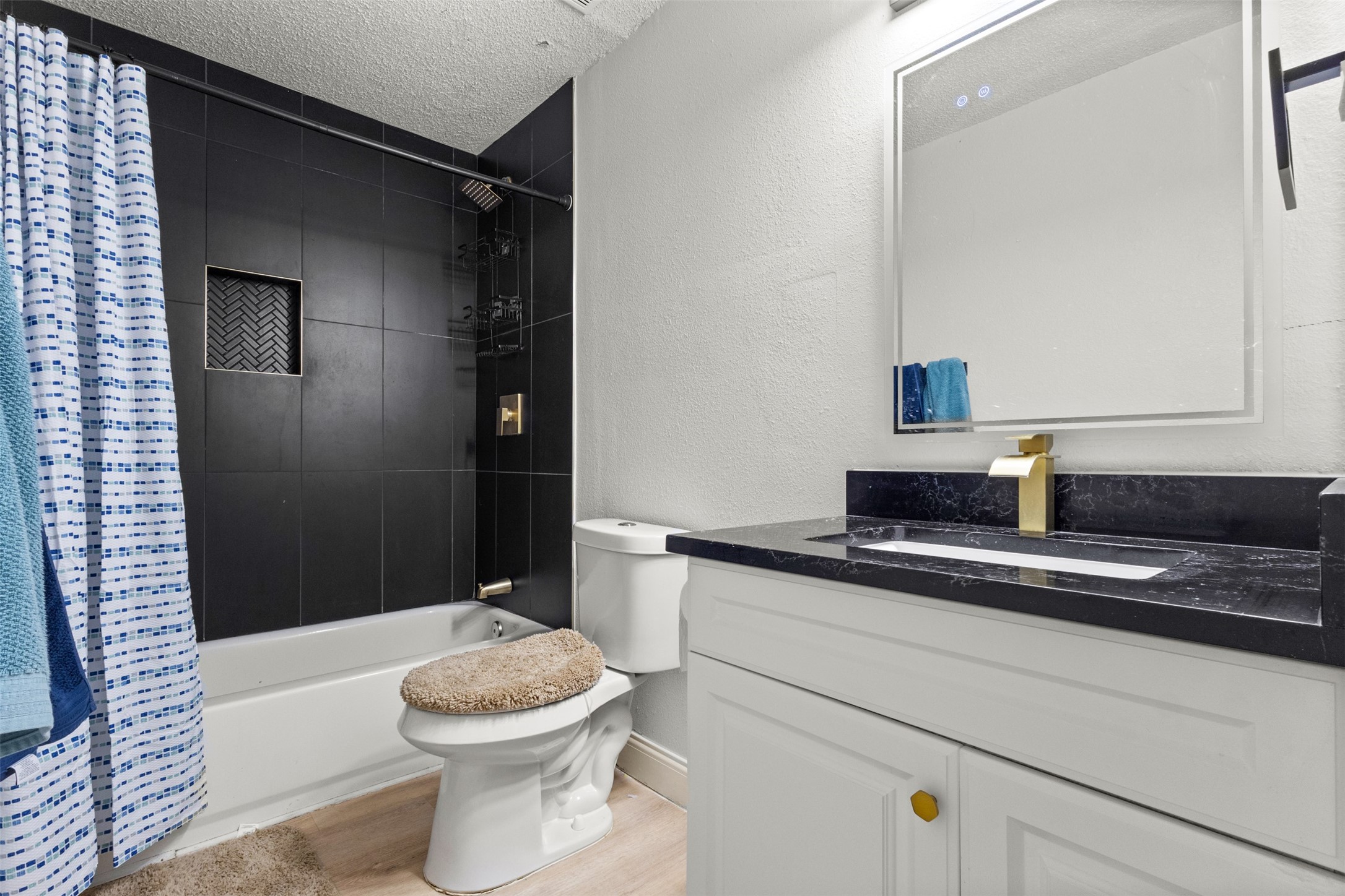 5418 Singleton Boulevard Dallas TX 75212