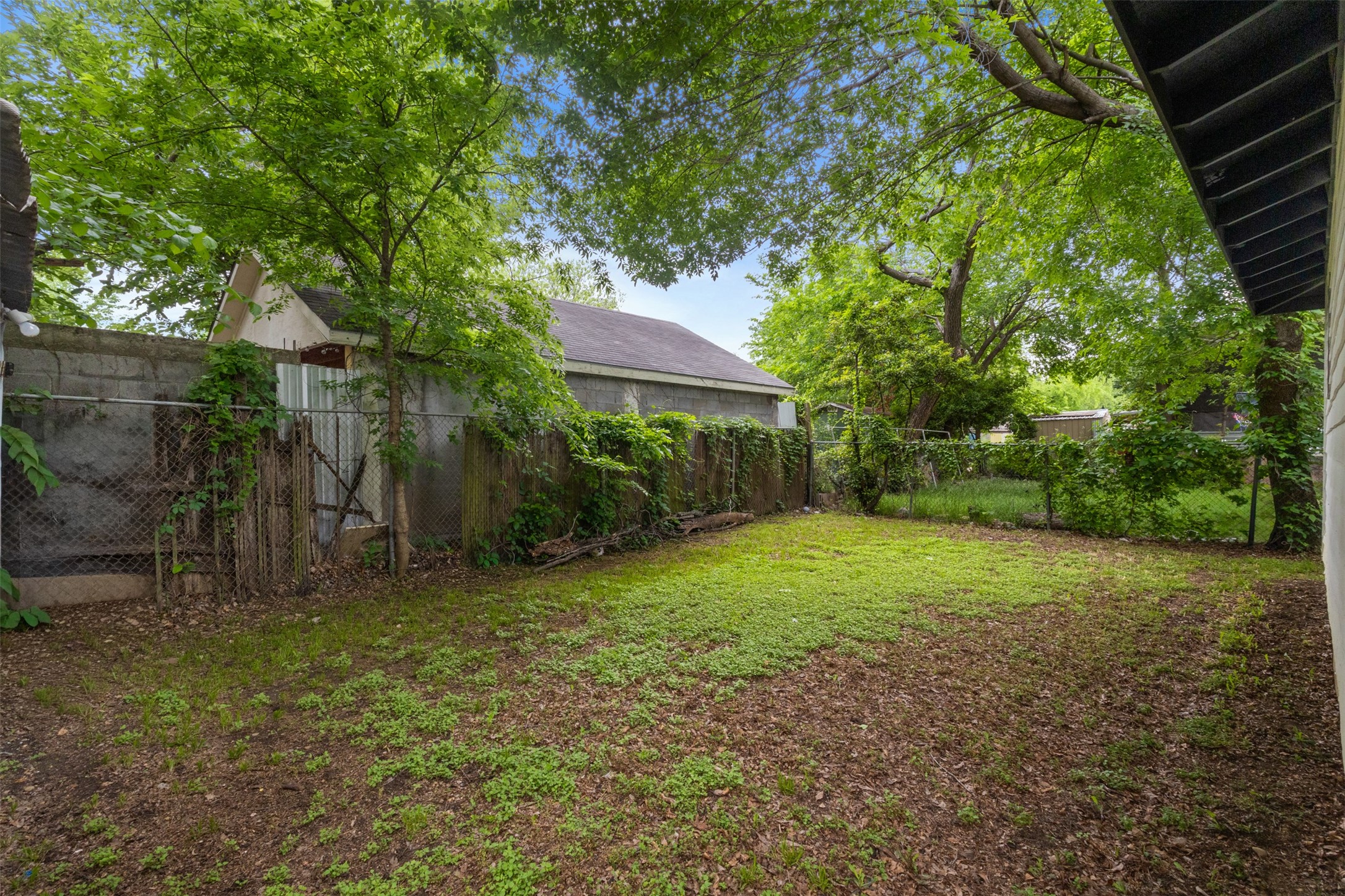 5418 Singleton Boulevard Dallas TX 75212